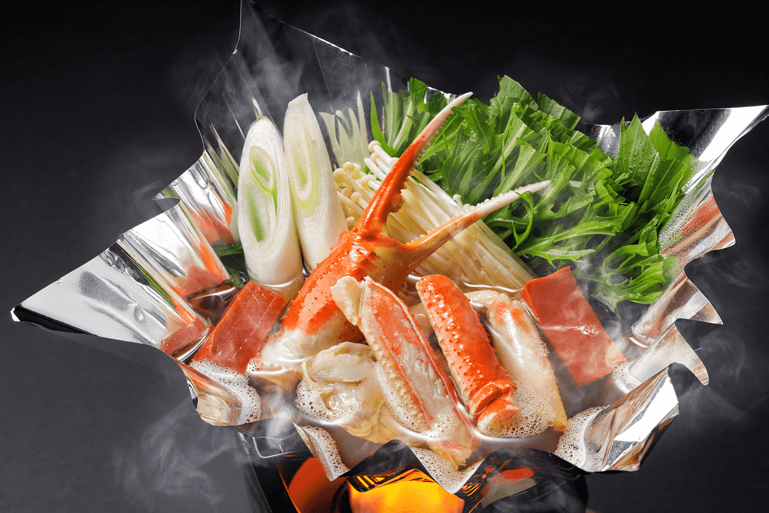 北海道の王道の味覚、ずわい蟹を使った鍋
